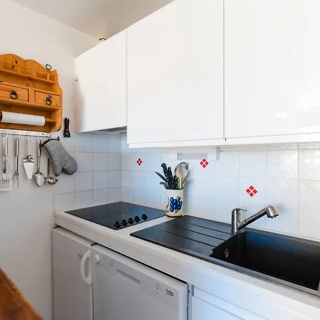 Lumineux à Gruissan, 2 Chambres, Proche Plage, Parking Sécurisé, Mini-box Wifi, Non-fumeur - Fr-1-409a-15 * Gruissan